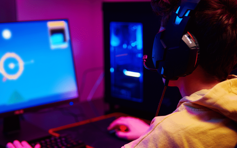 Escape room a gry komputerowe – co je łączy, a co różni?
